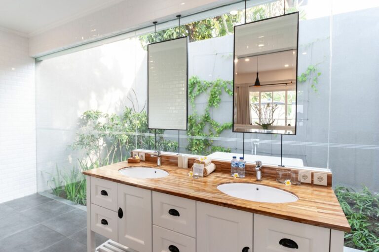 seminyak bali luxury villa