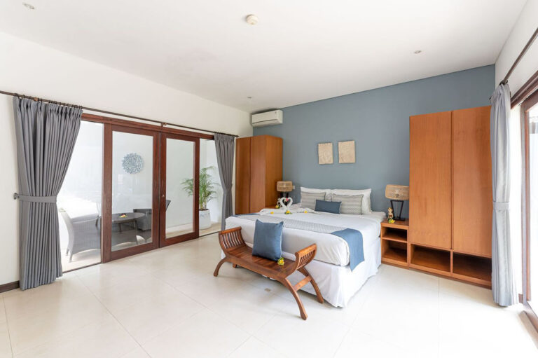 seminyak deluxe two bedroom pool villas
