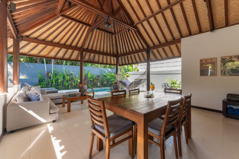 private villa with pool seminyak