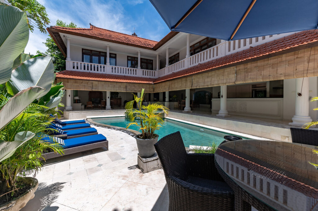 four bedroom villa with pool seminyak