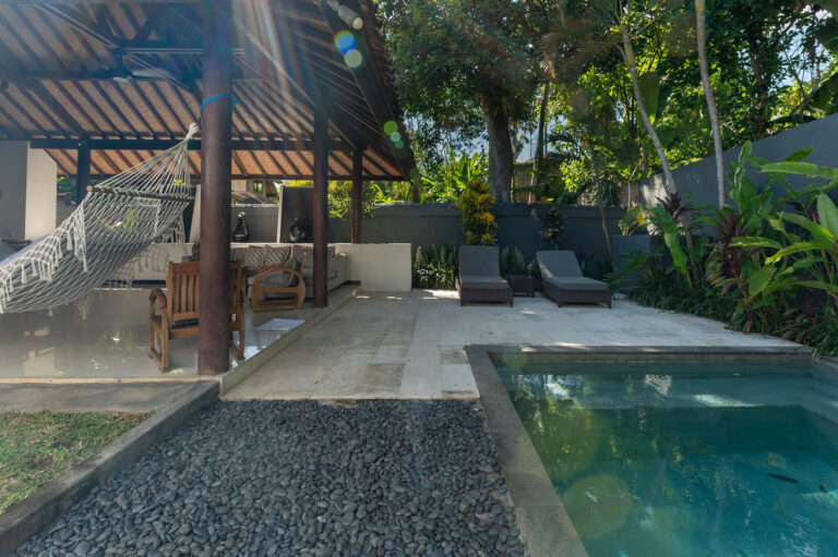 seminyak villas private pool